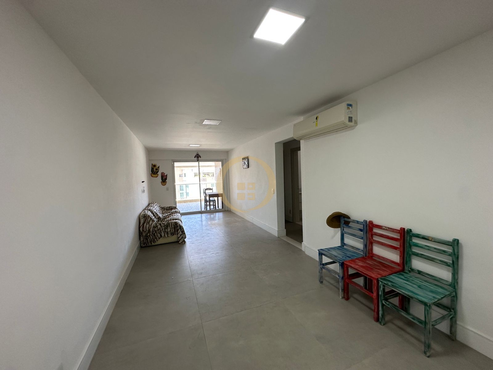 Apartamento na Praia das Astúrias, Guarujá - SP