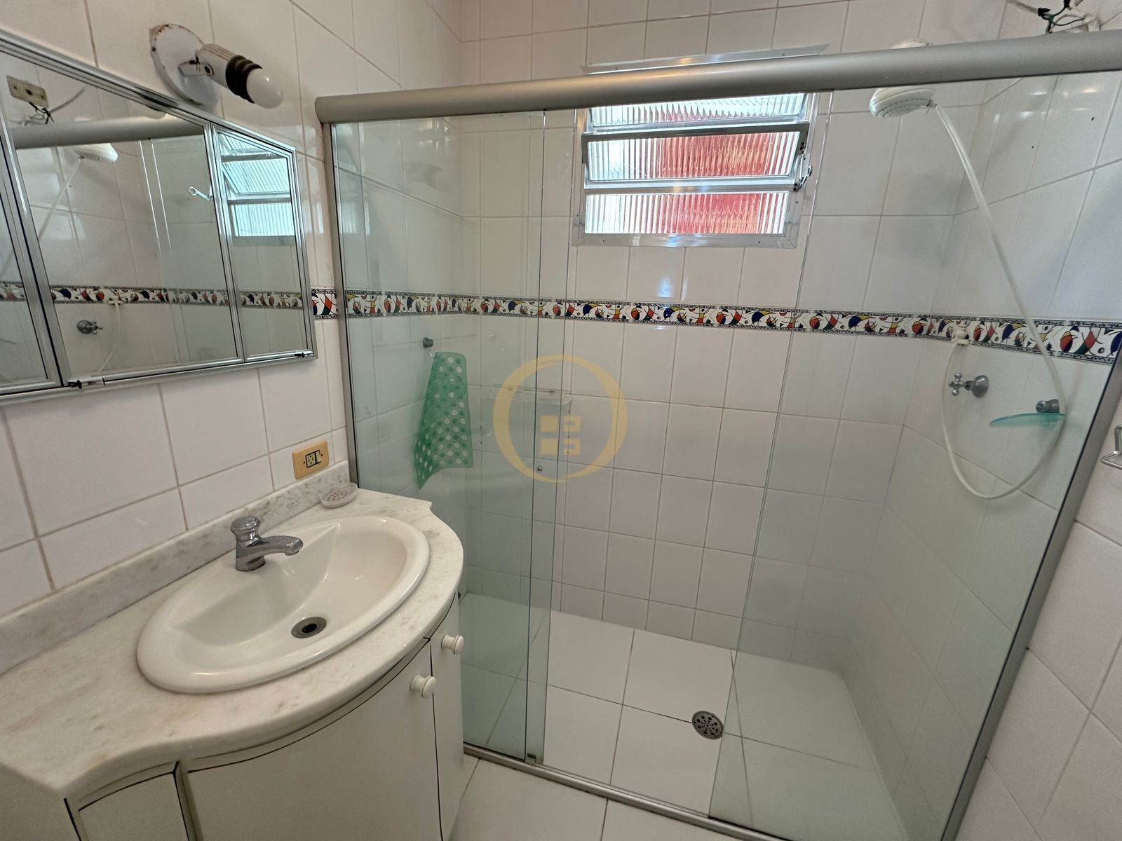 Apartamento Frente ao Mar, Praia Pitangueiras, Guarujá - SP