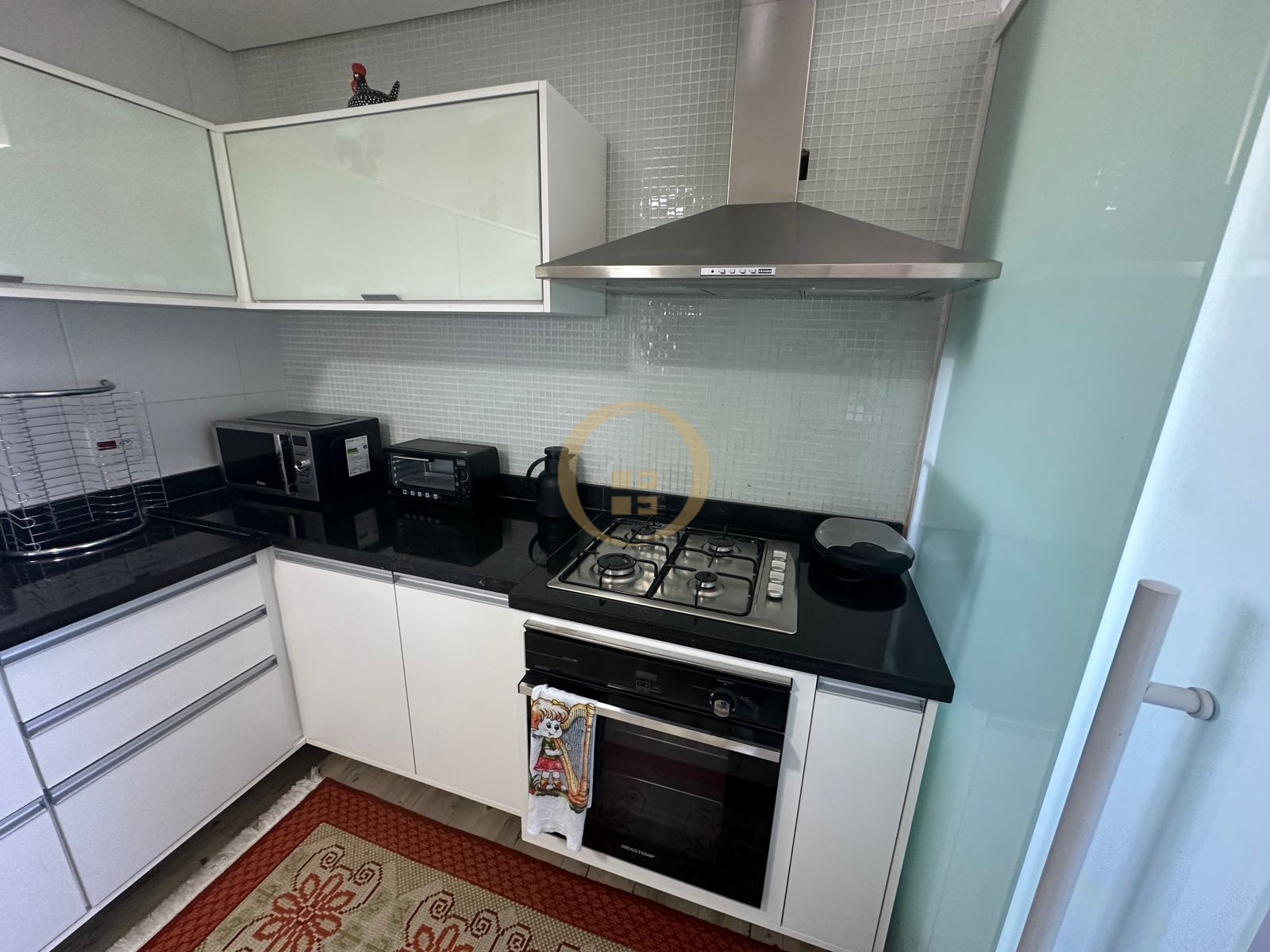 Apartamento na Praia das Astúrias, Guarujá - SP