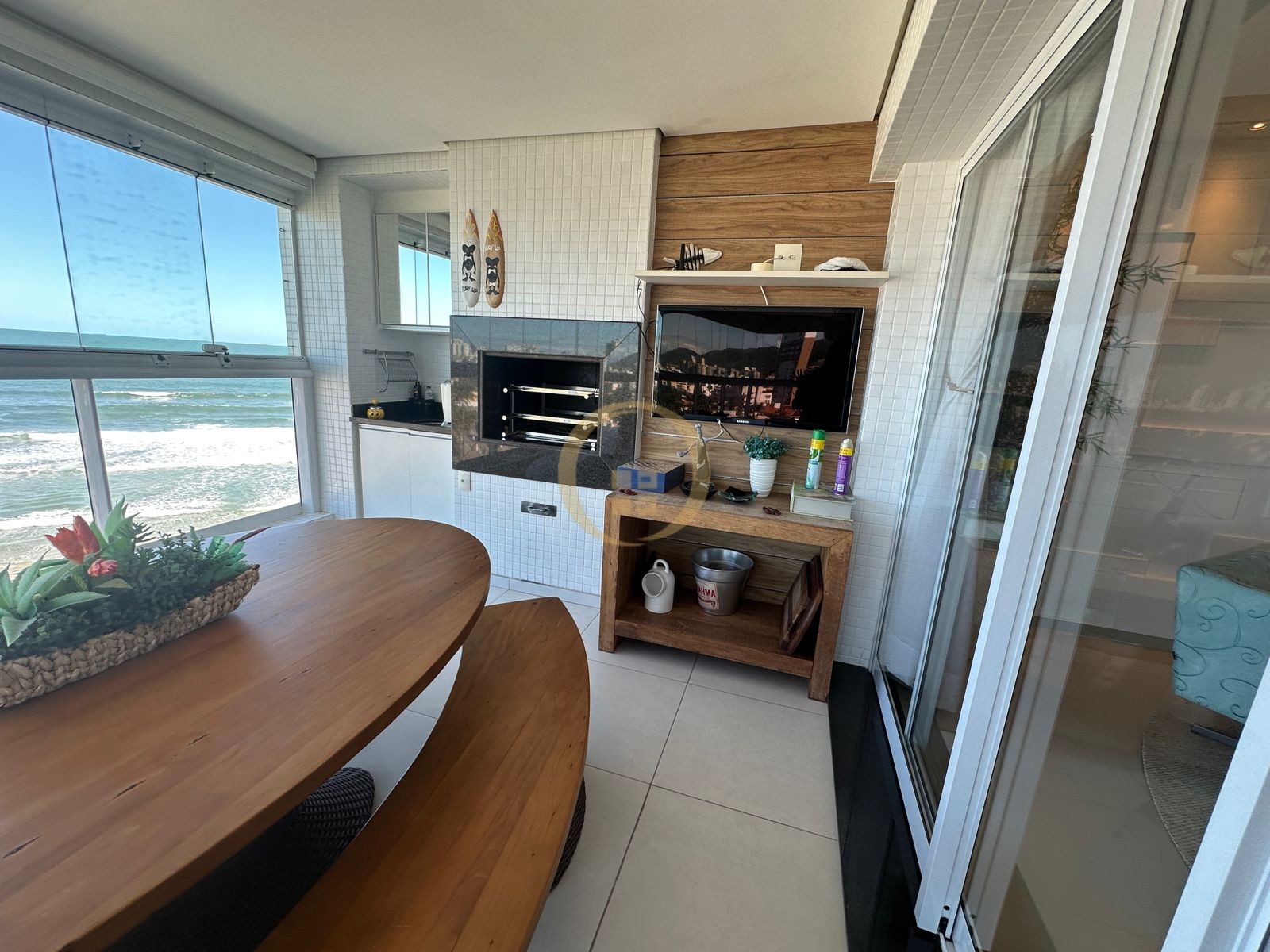 Apartamento Frente ao Mar-3-dormitorios-Enseada