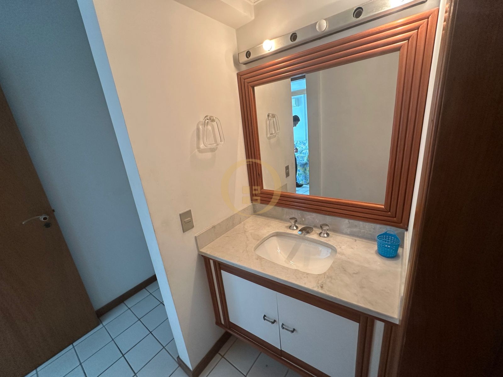 Apartamento Frente ao Mar nas Pitangueiras, Guarujá - SP