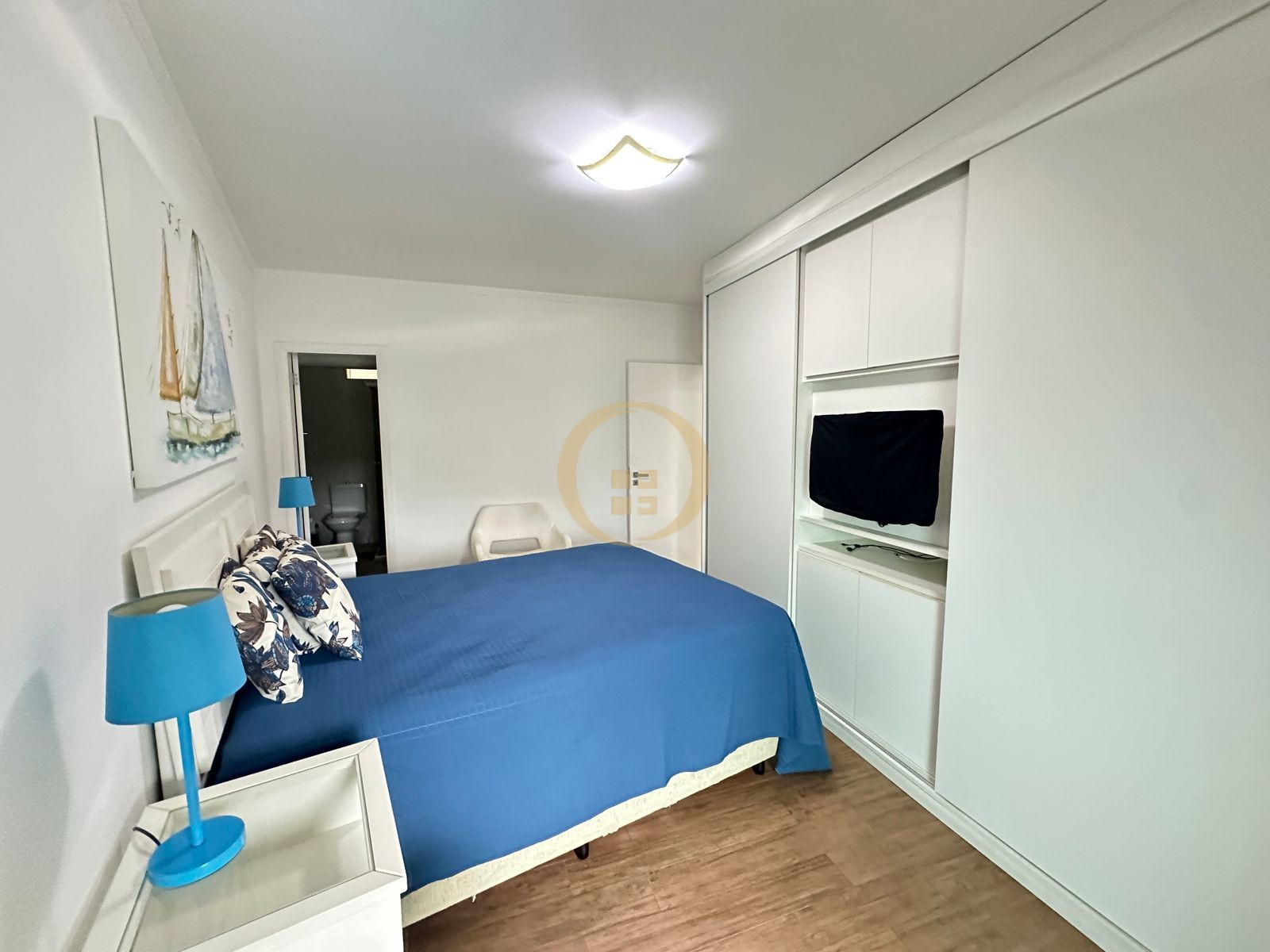 Apartamento Frente ao Mar nas Pitangueiras, Guarujá - SP