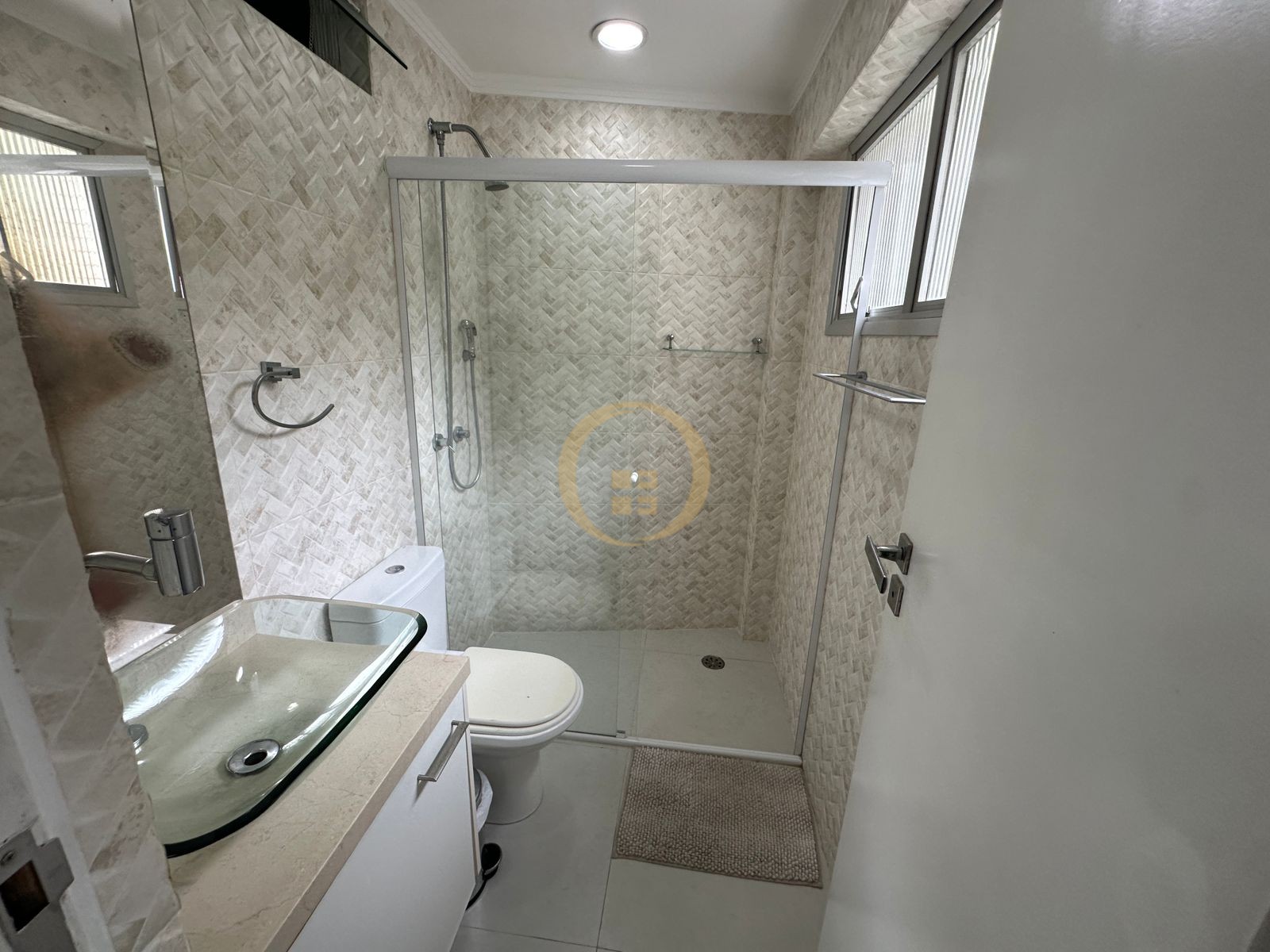 Apartamento Frente ao Mar nas Pitangueiras, Guarujá - SP
