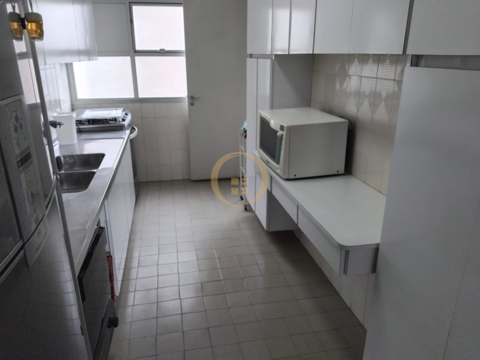 Apartamento na Praia das Astúrias, Guarujá - SP