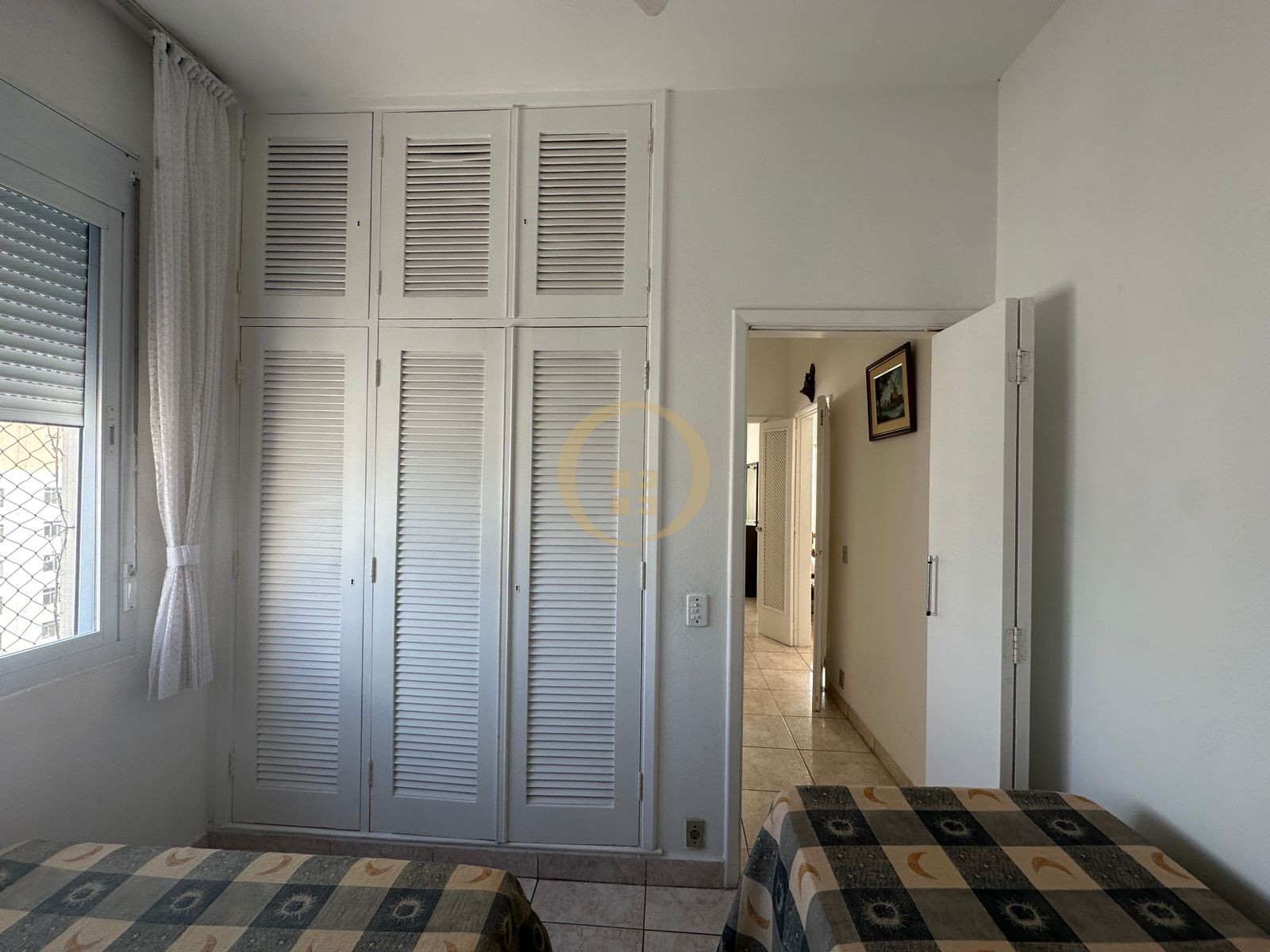 Apartamento na Praia das Pitangueiras, Guarujá - SP