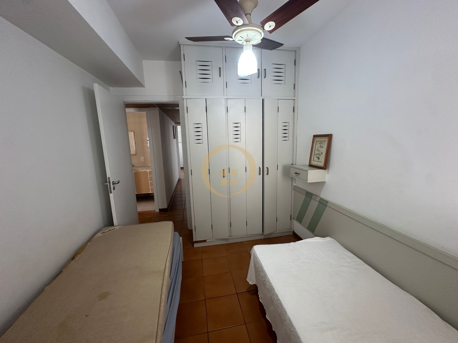 Apartamento na Praia das Pitangueiras, Guarujá - SP