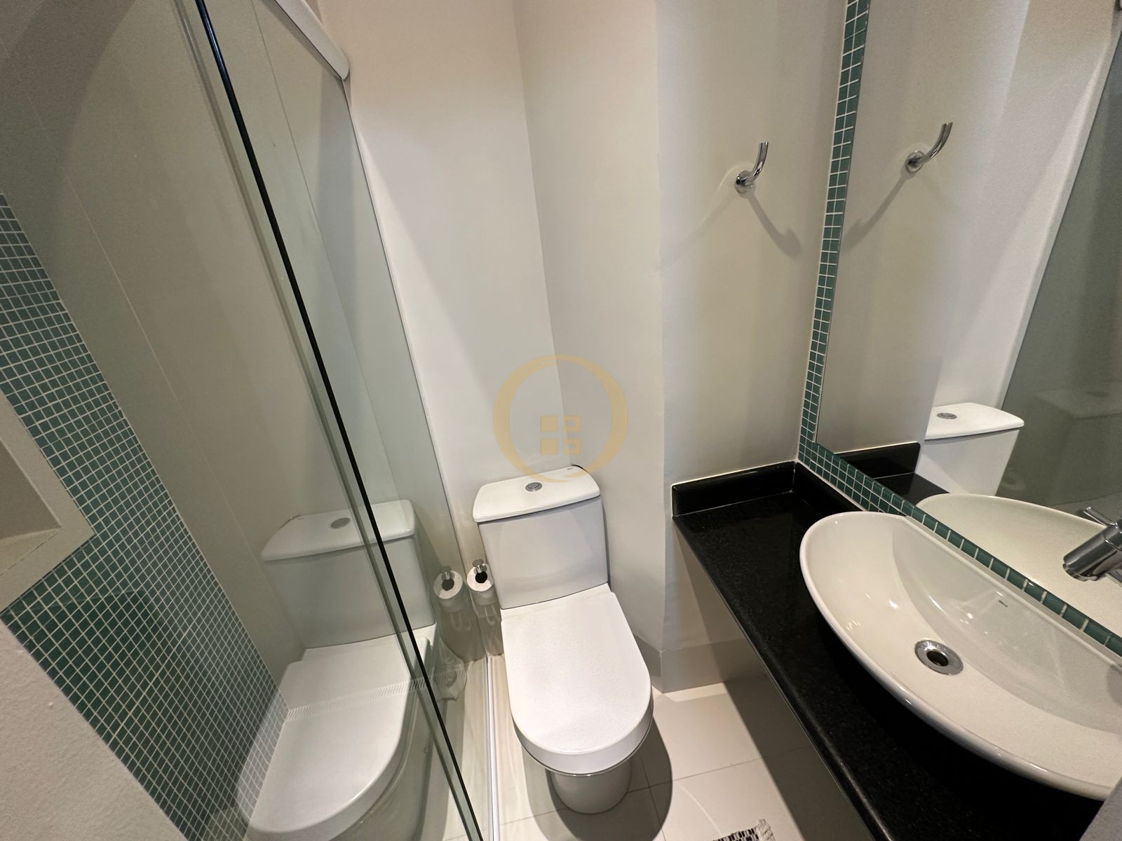 Apartamento na Praia da Enseada, Guarujá - SP
