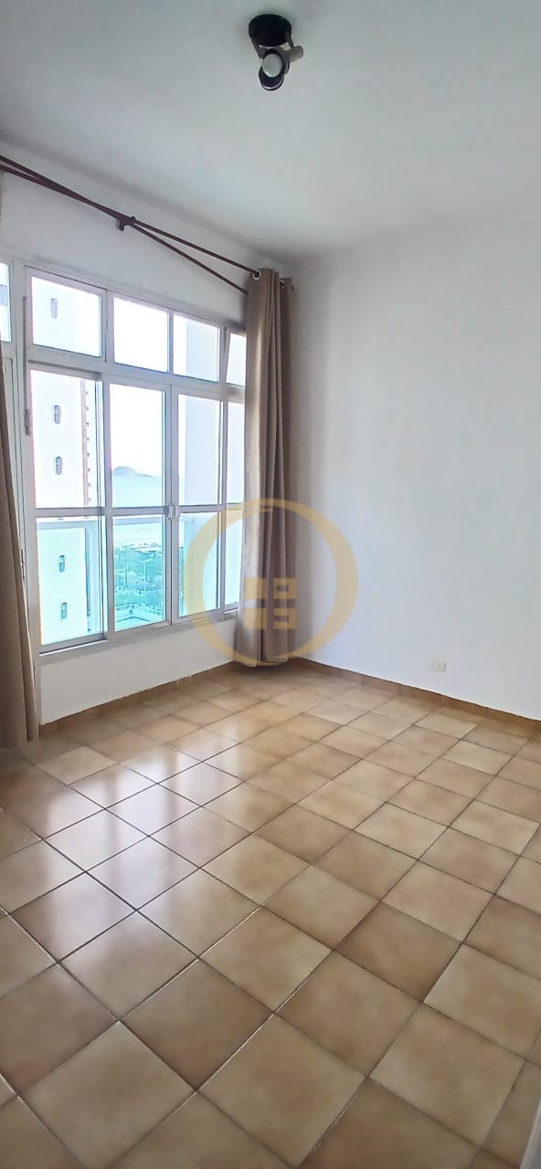 Apartamento na Praia das Pitangueiras, Guarujá - SP