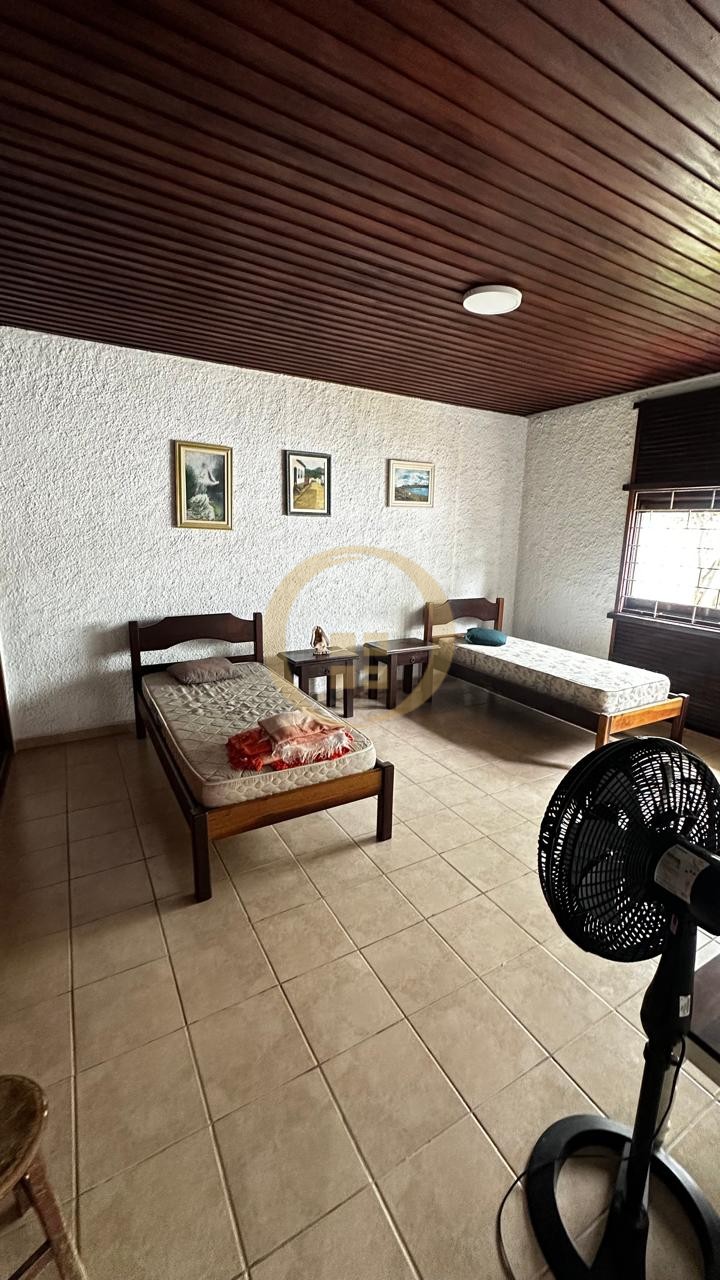 Casa na Praia do Guaiuba, Guarujá - SP