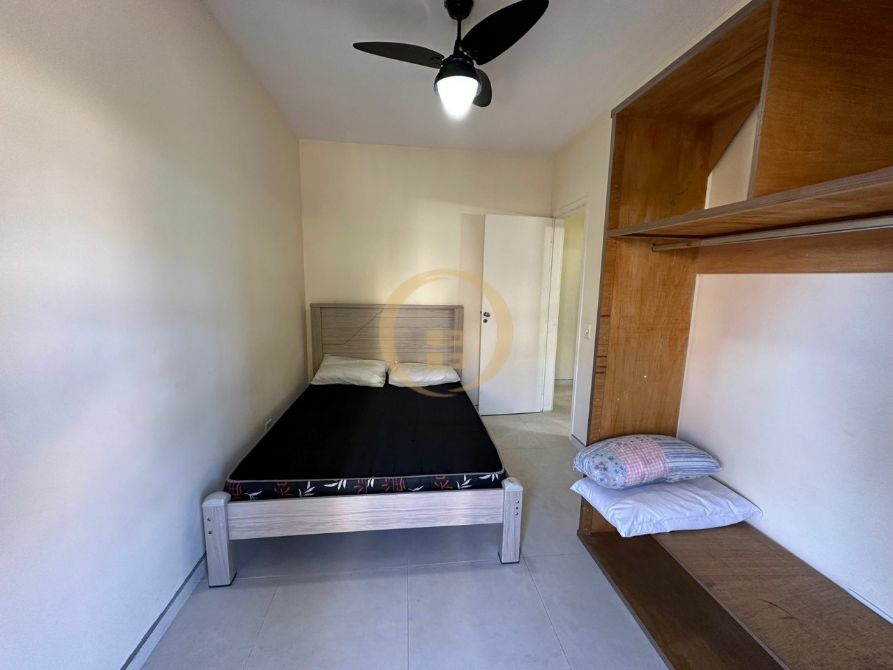 Apartamento na Praia da Enseada, Guarujá - SP