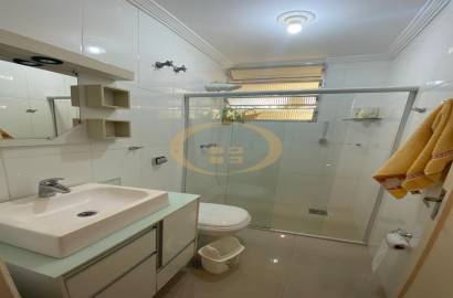 Apartamento na Praia das Pitangueiras, Guarujá - SP