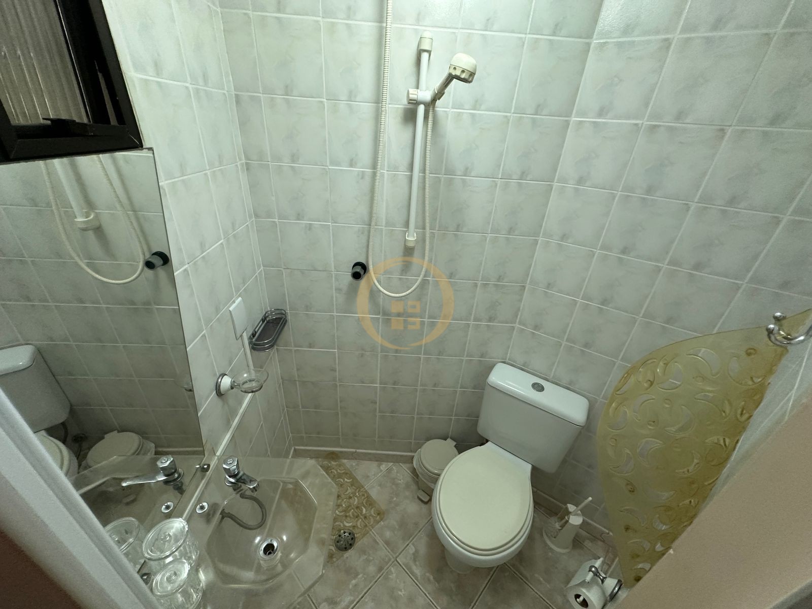 Apartamento na Praia da Enseada, Guarujá - SP