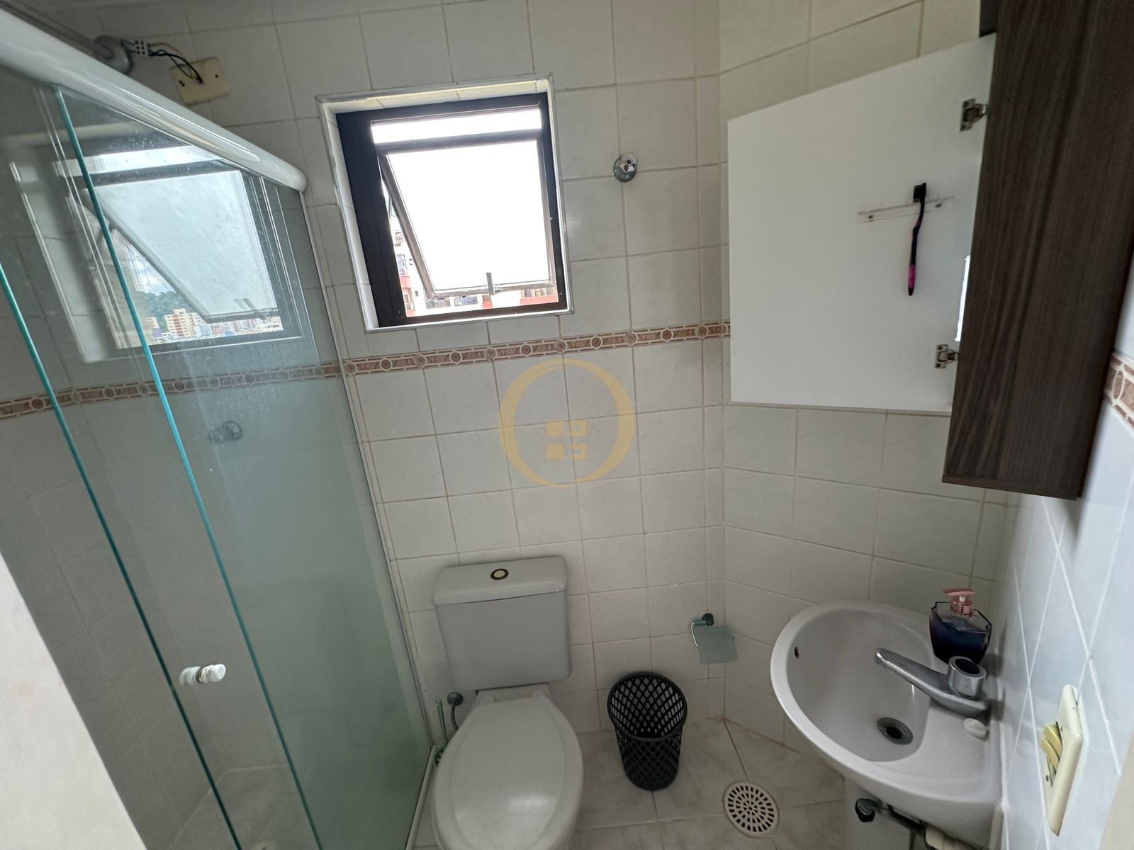 Apartamento na Praia da Enseada, Guarujá - SP