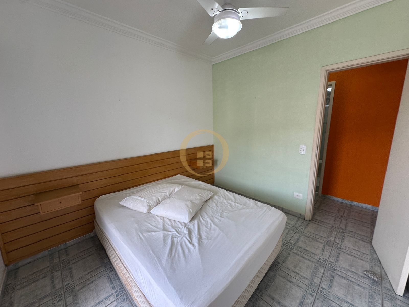 Apartamento na Praia da Enseada, Guarujá - SP