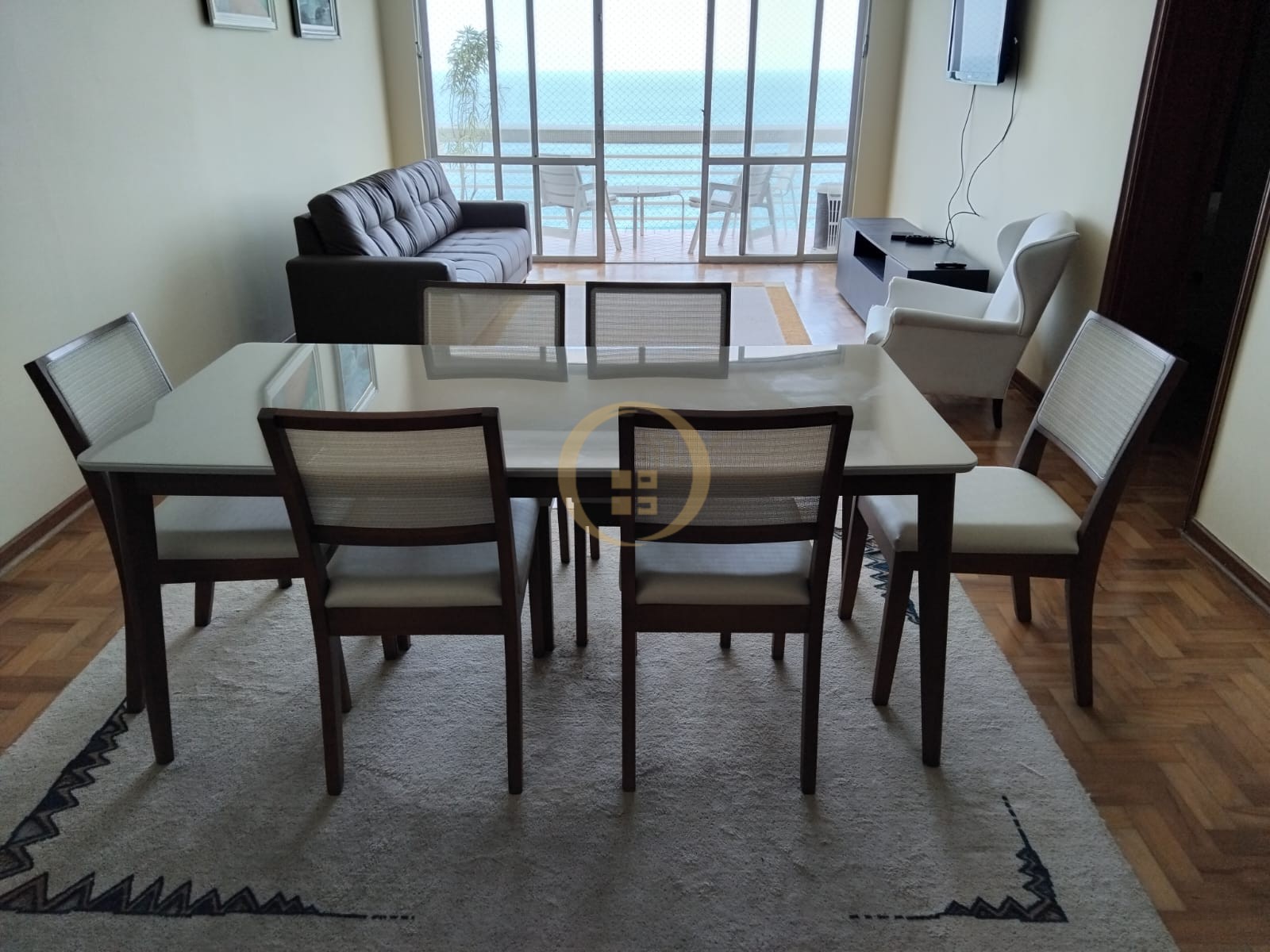 Apartamento Frente ao Mar nas Pitangueiras, Guarujá - SP