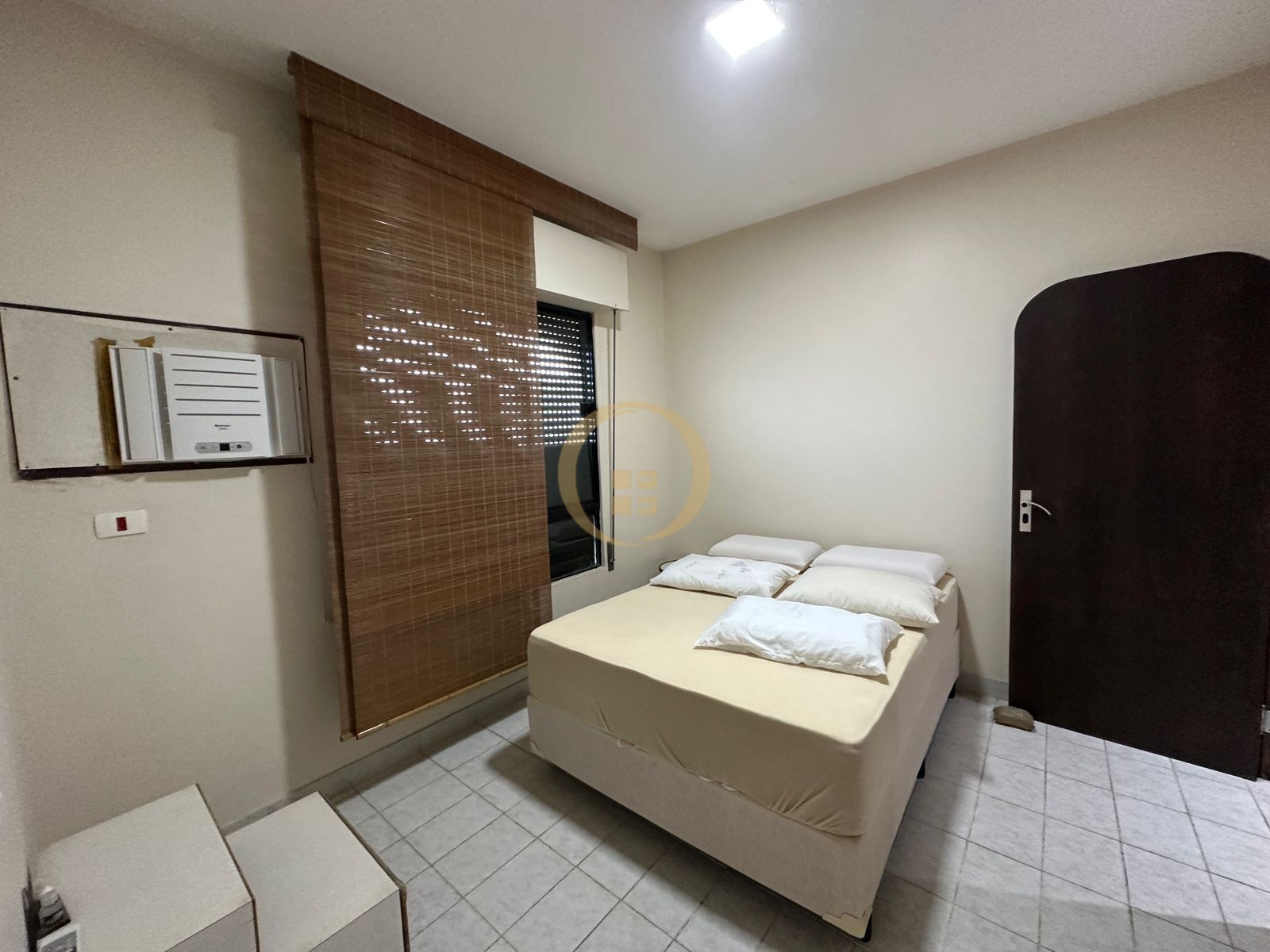 Apartamento Frente ao Mar, Praia Pitangueiras, Guarujá - SP