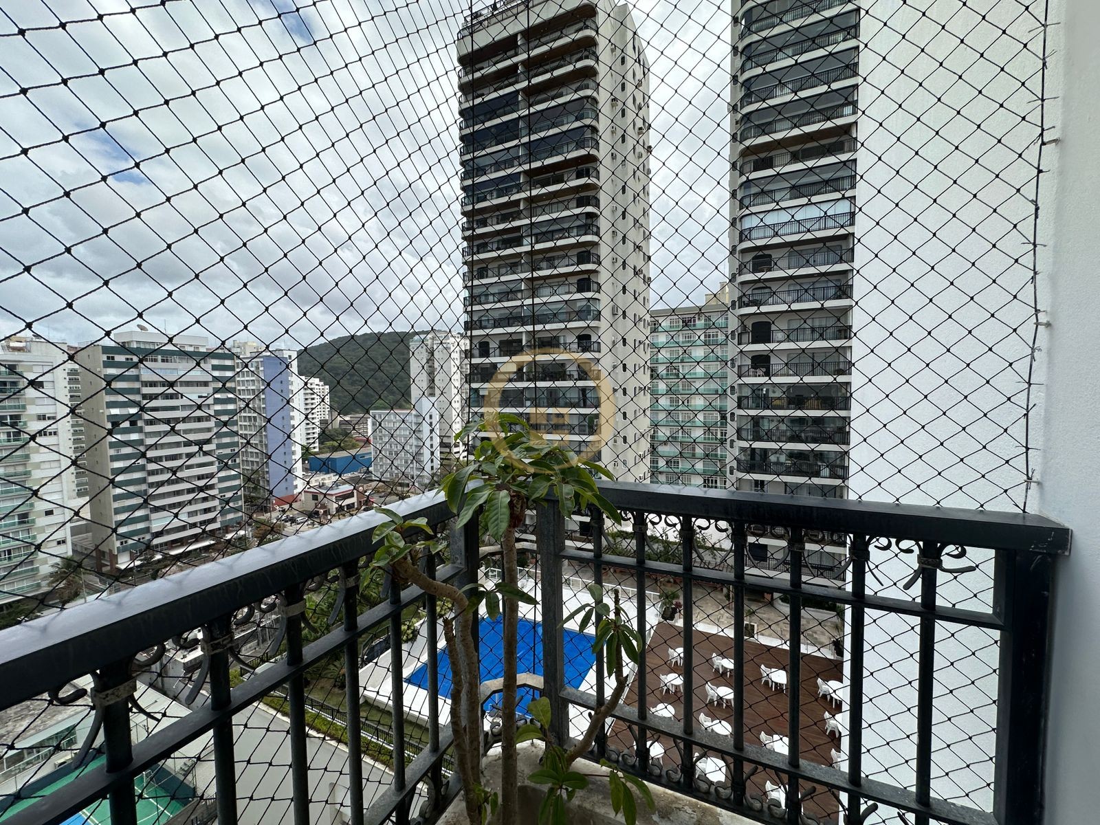 Apartamento Frente ao Mar, Praia Pitangueiras, Guarujá - SP