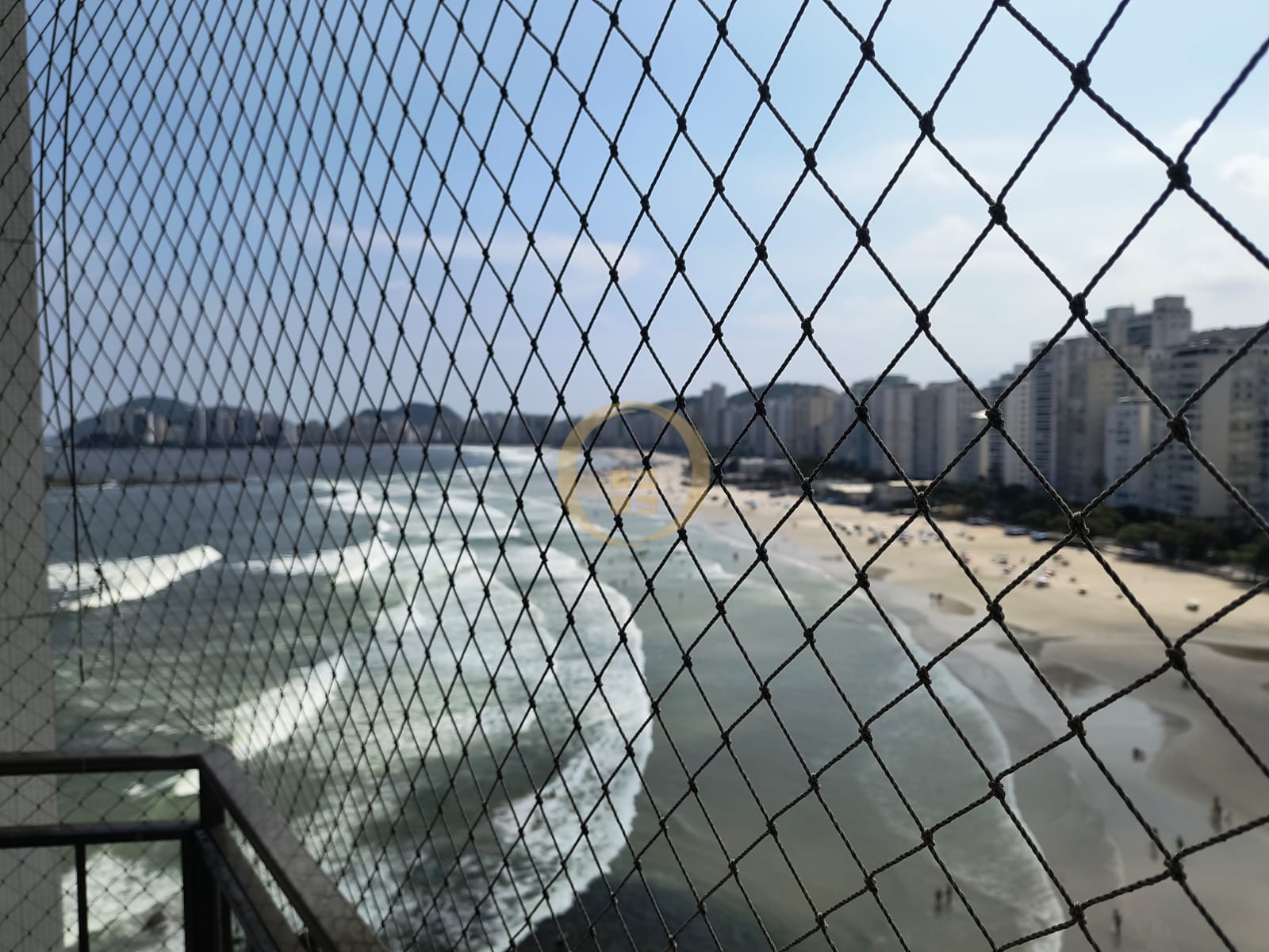 Apartamento na Praia das Pitangueiras, Guarujá - SP