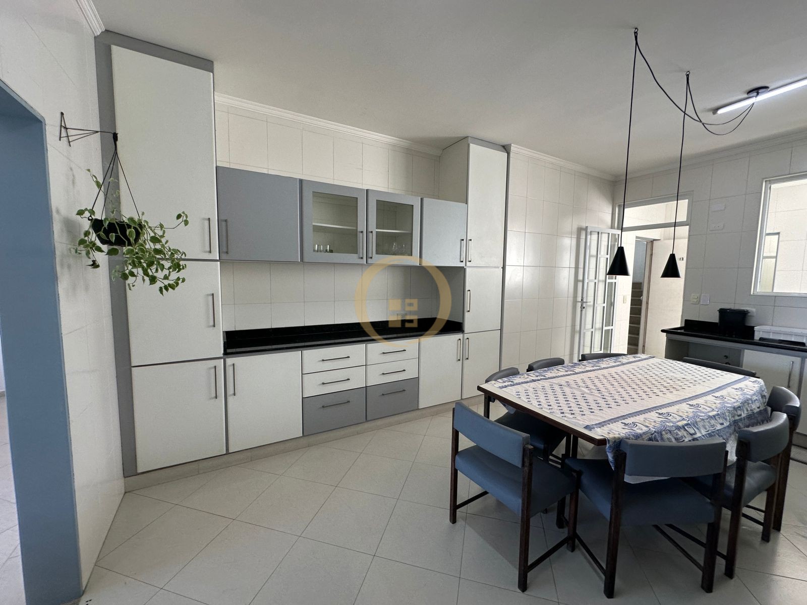 Apartamento Frente ao Mar, Pitangueiras, Guarujá - SP