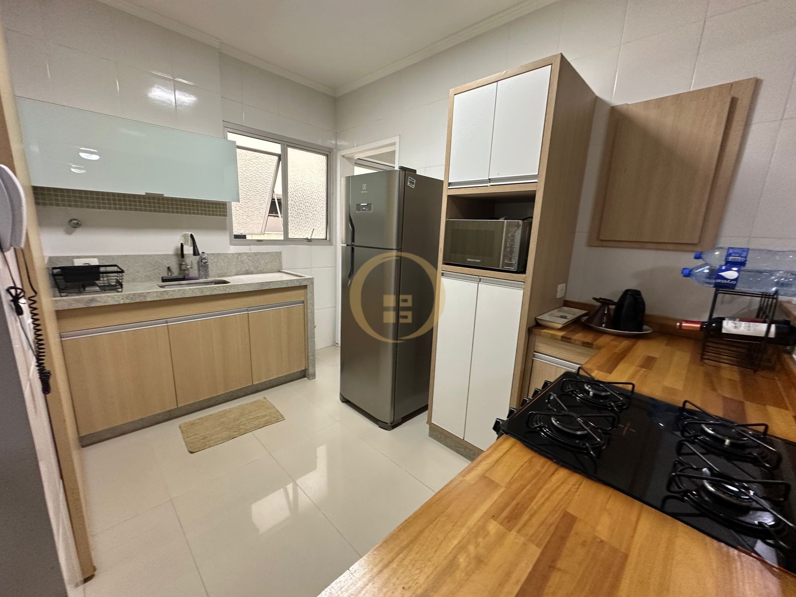 Apartamento na Praia da Enseada, Guarujá - SP
