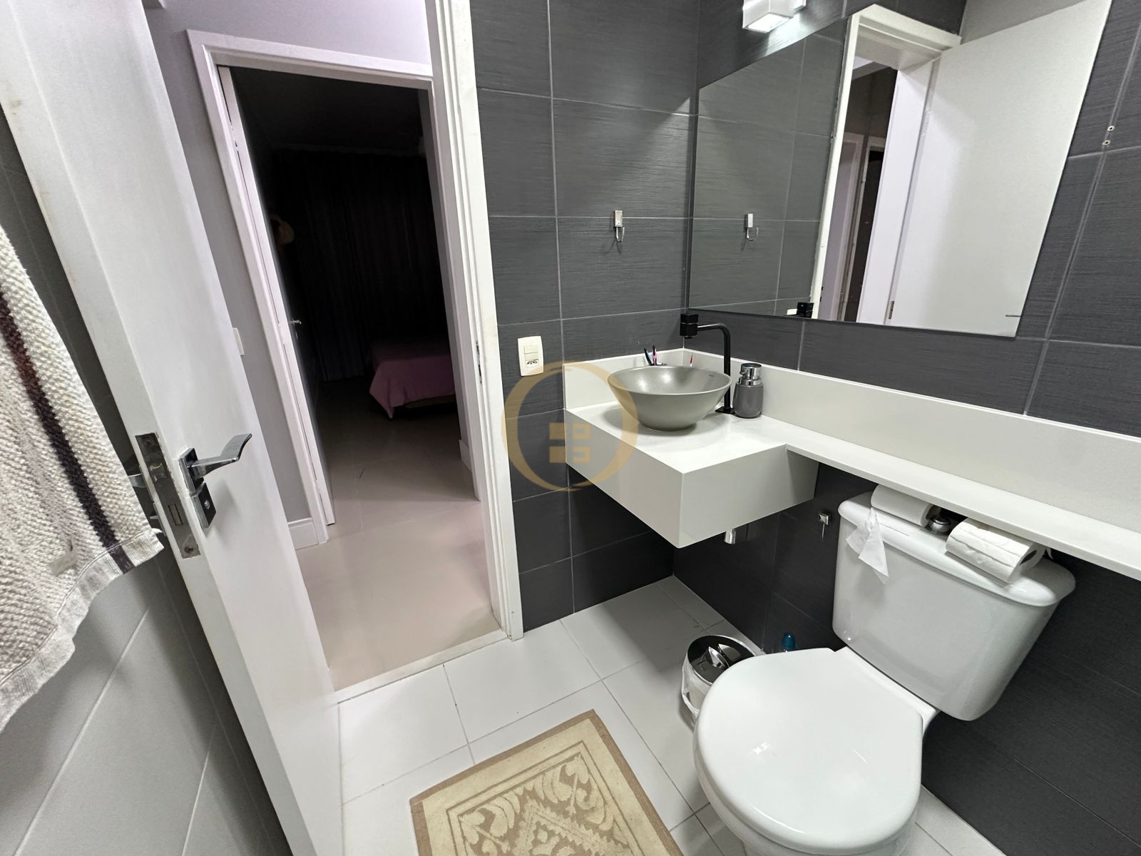 Apartamento na Praia da Enseada, Guarujá - SP