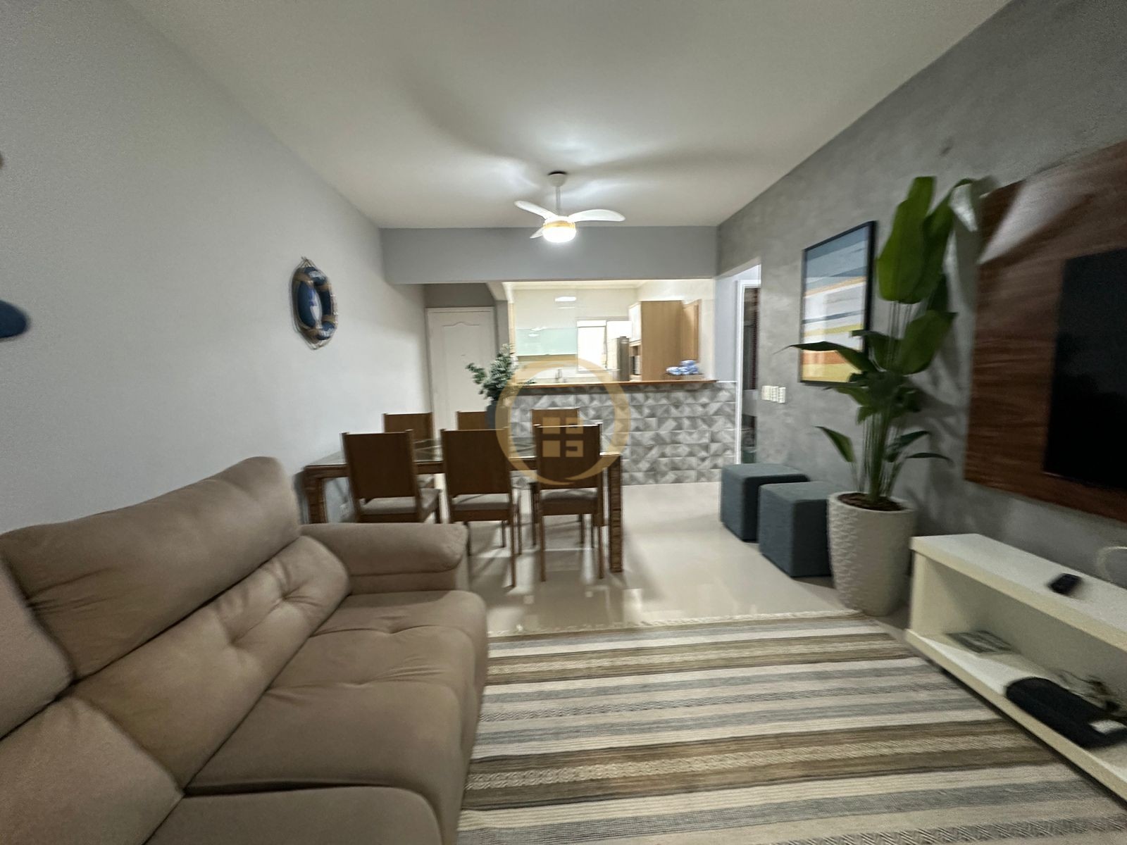 Apartamento na Praia da Enseada, Guarujá - SP