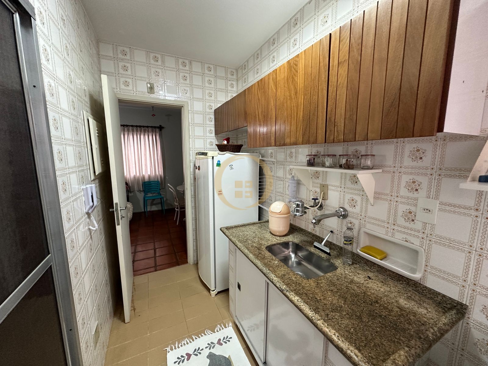 Apartamento na Praia das Pitangueiras, Guarujá - SP