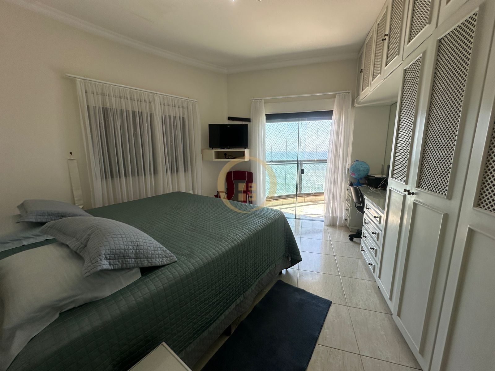 Apartamento Frente ao Mar-3-dormitorios-Vila Luis Antônio