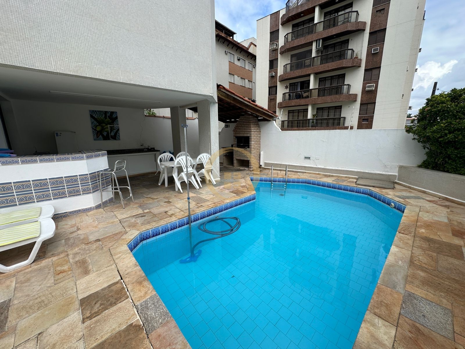 Apartamento na Praia da Enseada, Guarujá - SP