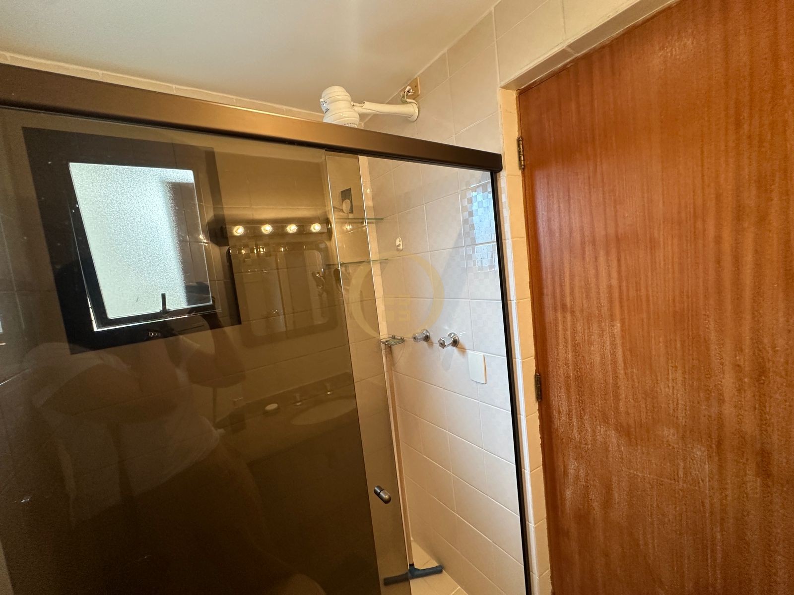 Apartamento na Praia da Enseada, Guarujá - SP