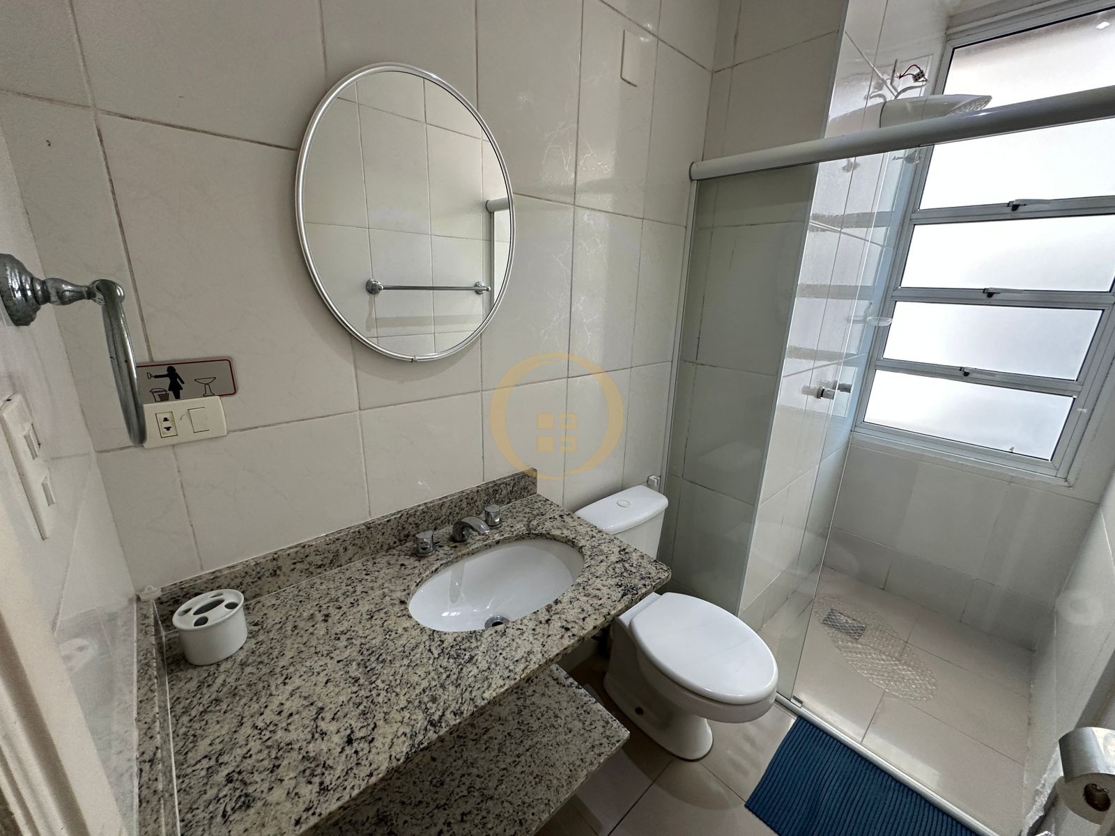 Apartamento Frente ao Mar nas Pitangueiras, Guarujá - SP