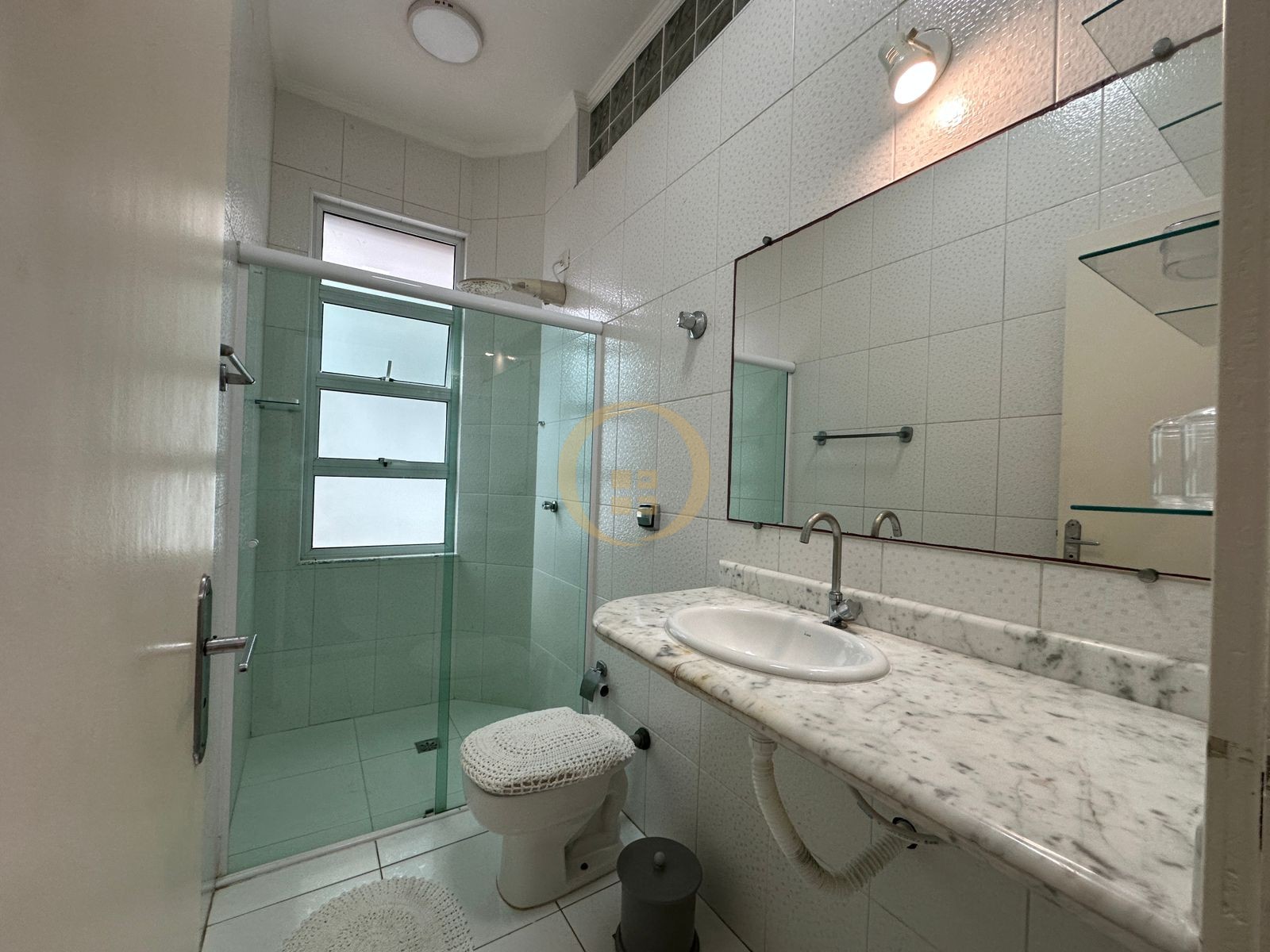 Apartamento Frente ao Mar nas Pitangueiras, Guarujá - SP