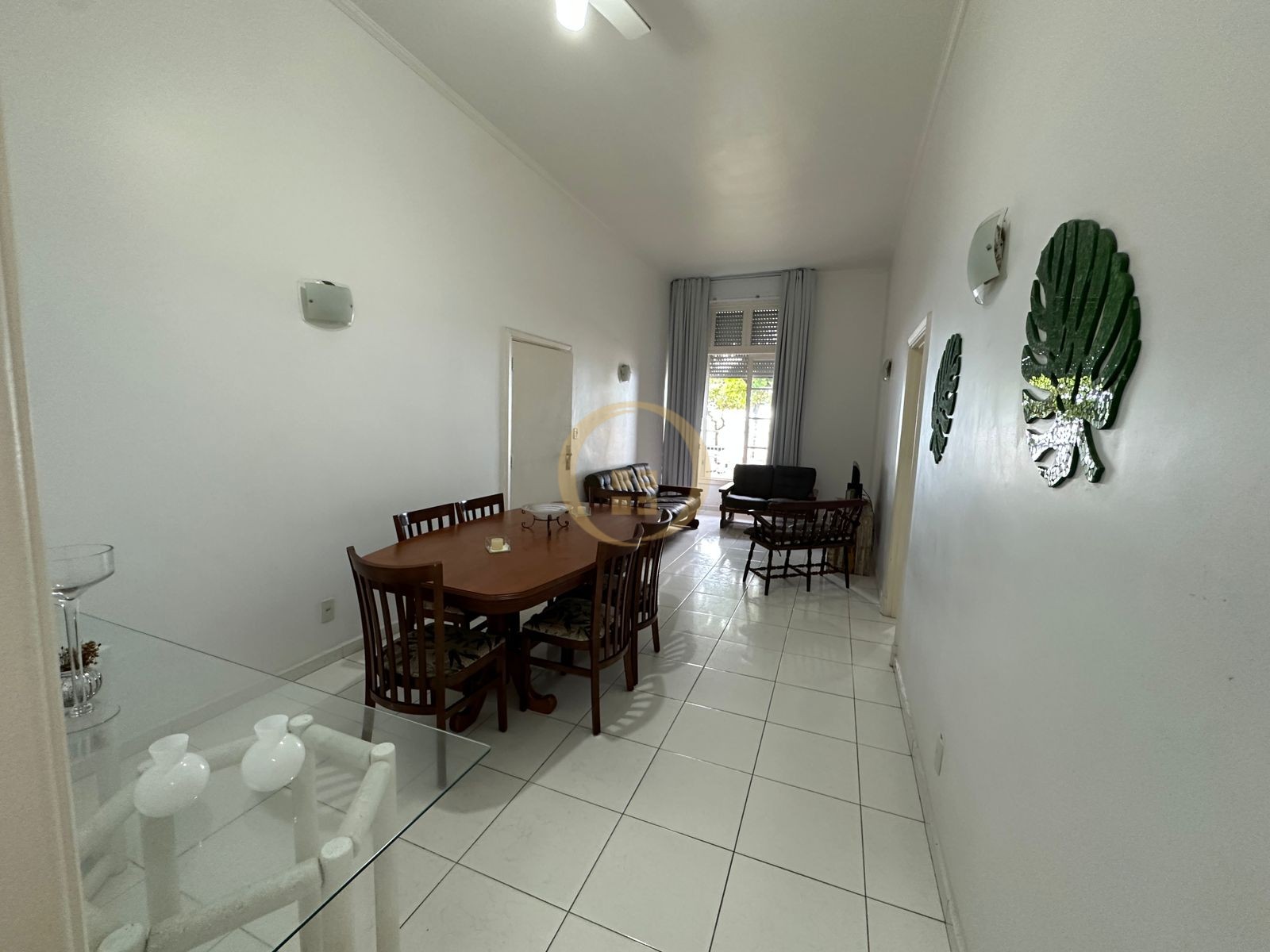 Apartamento Frente ao Mar nas Pitangueiras, Guarujá - SP