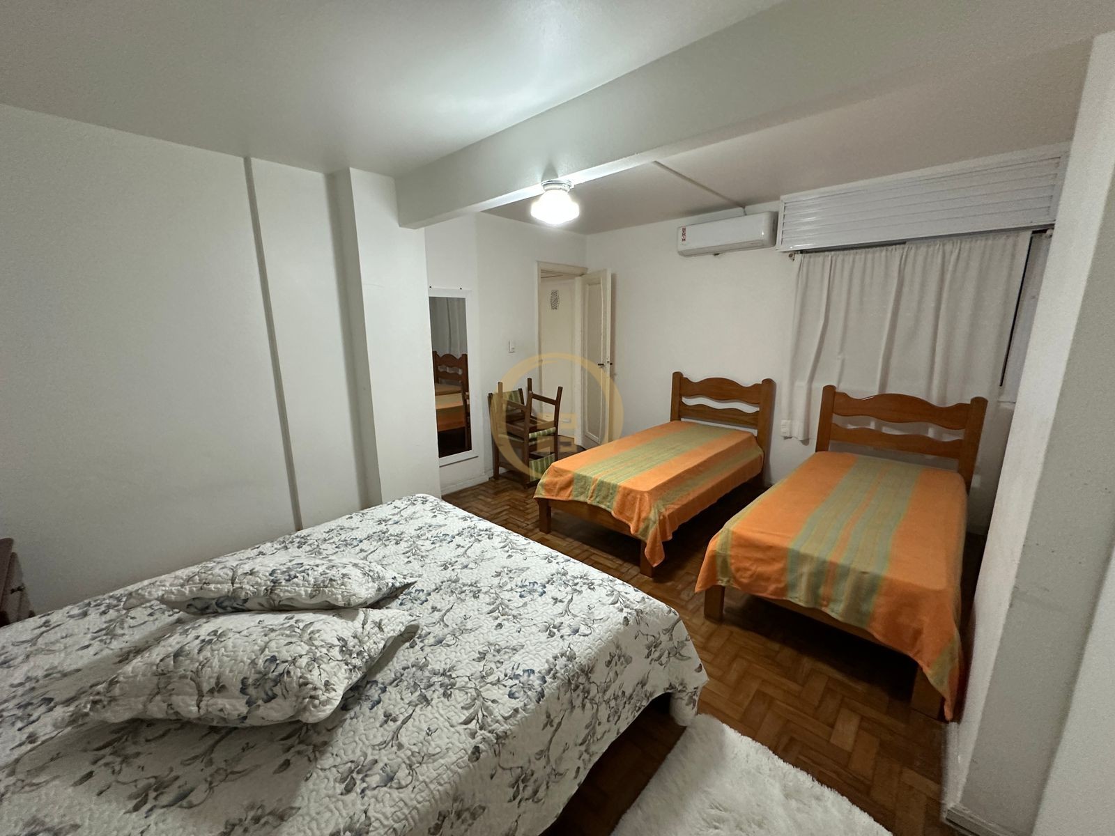 Apartamento Frente ao Mar nas Pitangueiras, Guarujá - SP