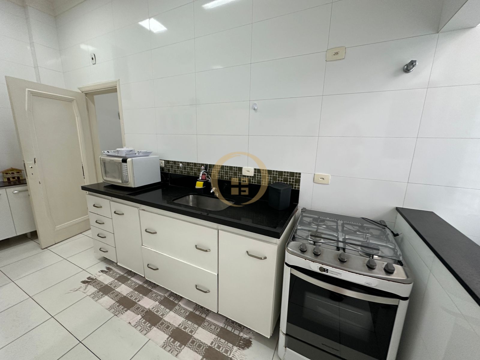 Apartamento Frente ao Mar nas Pitangueiras, Guarujá - SP