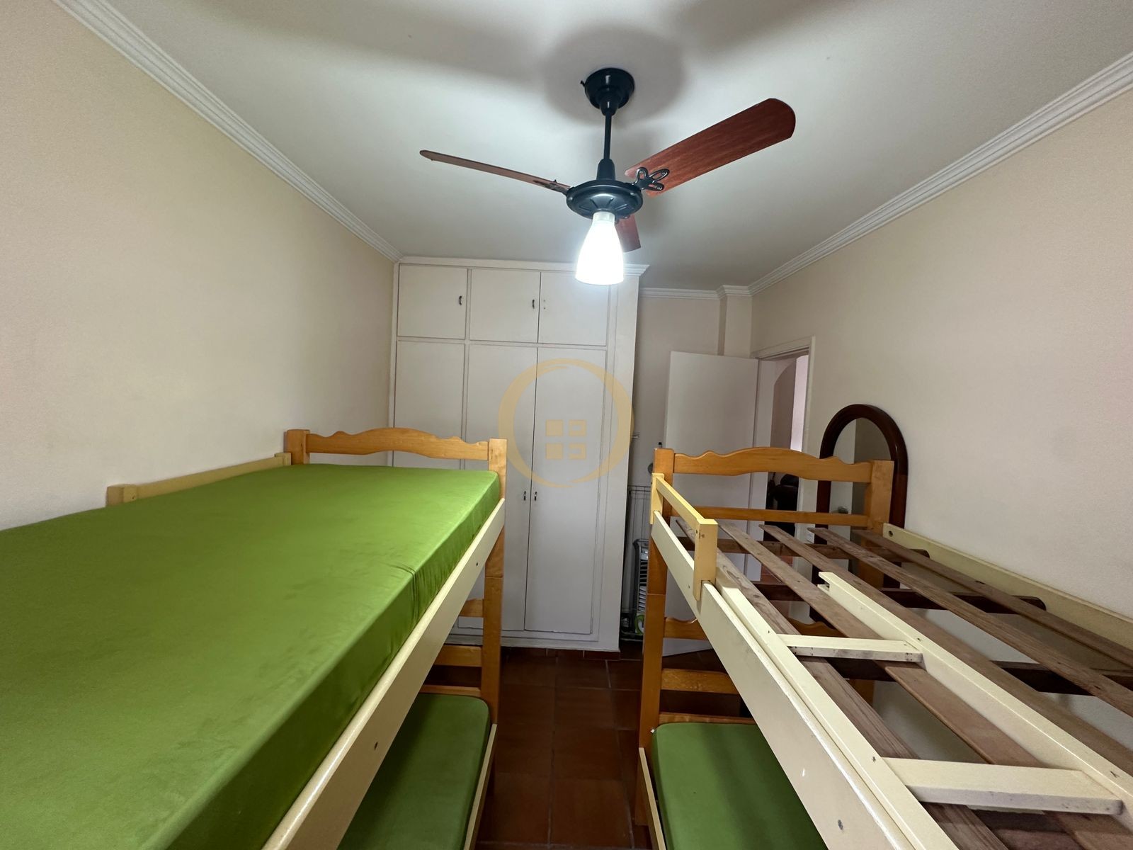 Apartamento na Praia da Enseada, Guarujá - SP