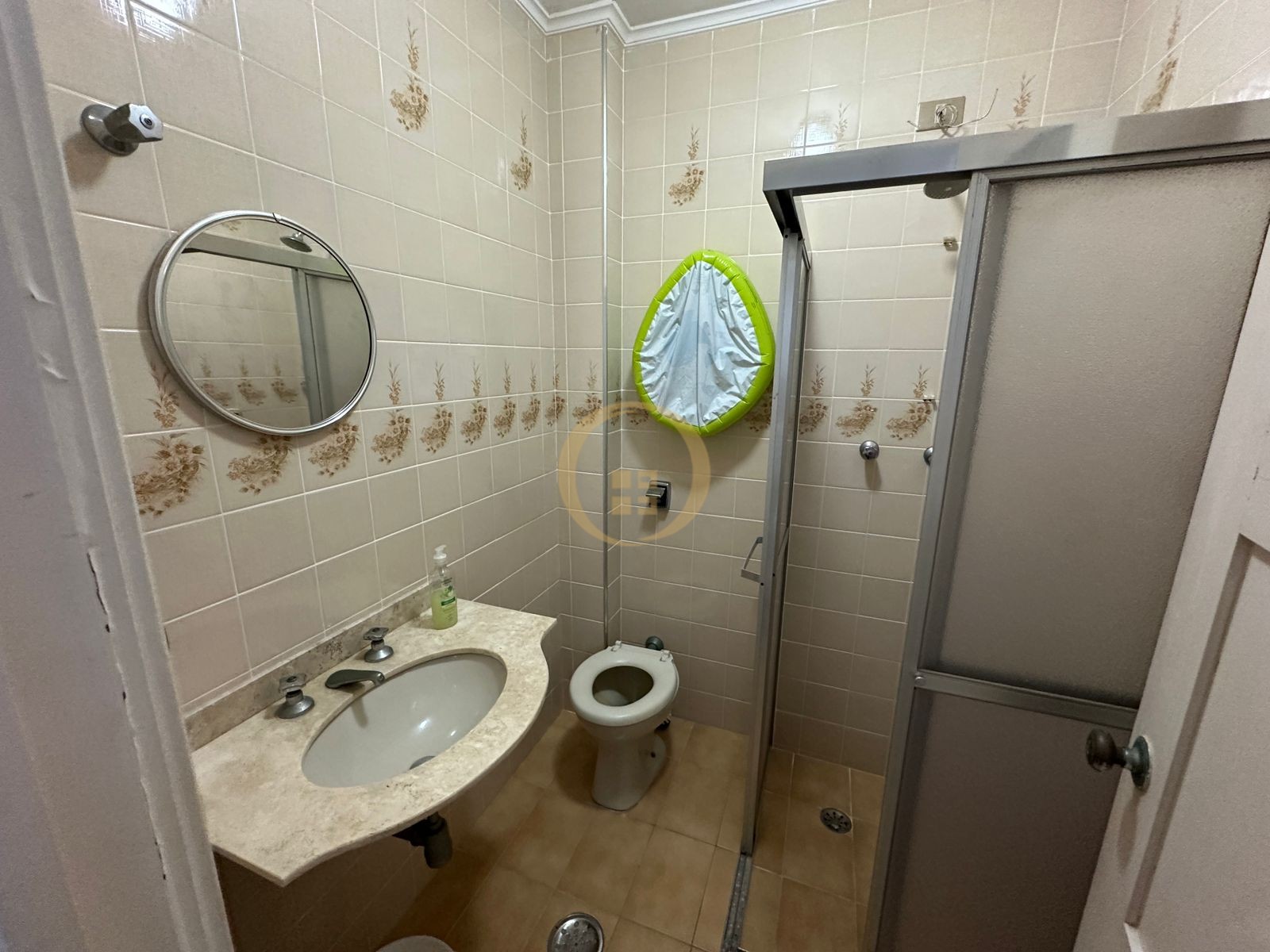 Apartamento Frente ao Mar nas Pitangueiras, Guarujá - SP