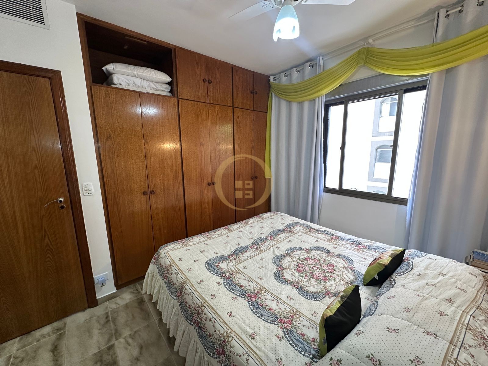 Apartamento, Praia da Pitangueiras, Guarujá - SP