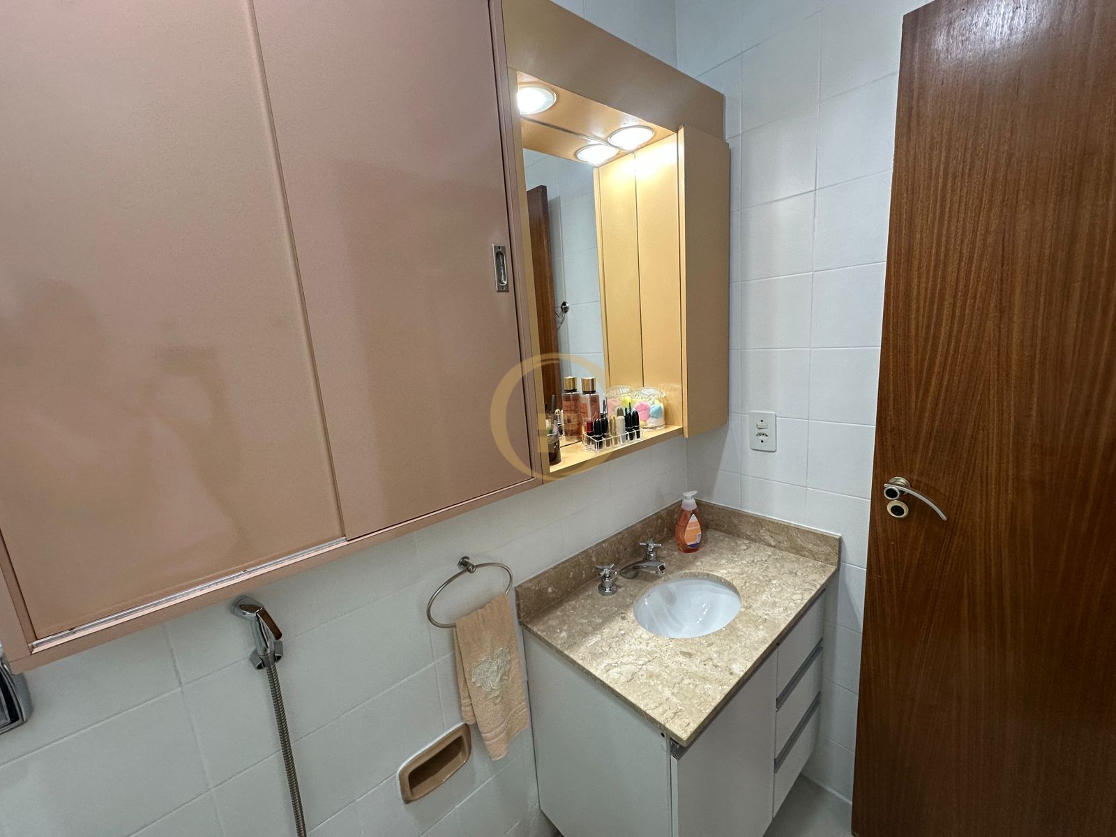 Apartamento, Praia da Pitangueiras, Guarujá - SP