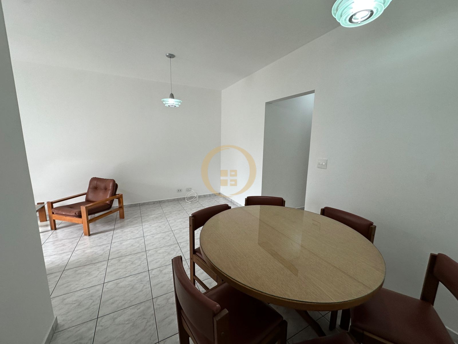 Apartamento na Praia da Pitangueiras, Guarujá-SP