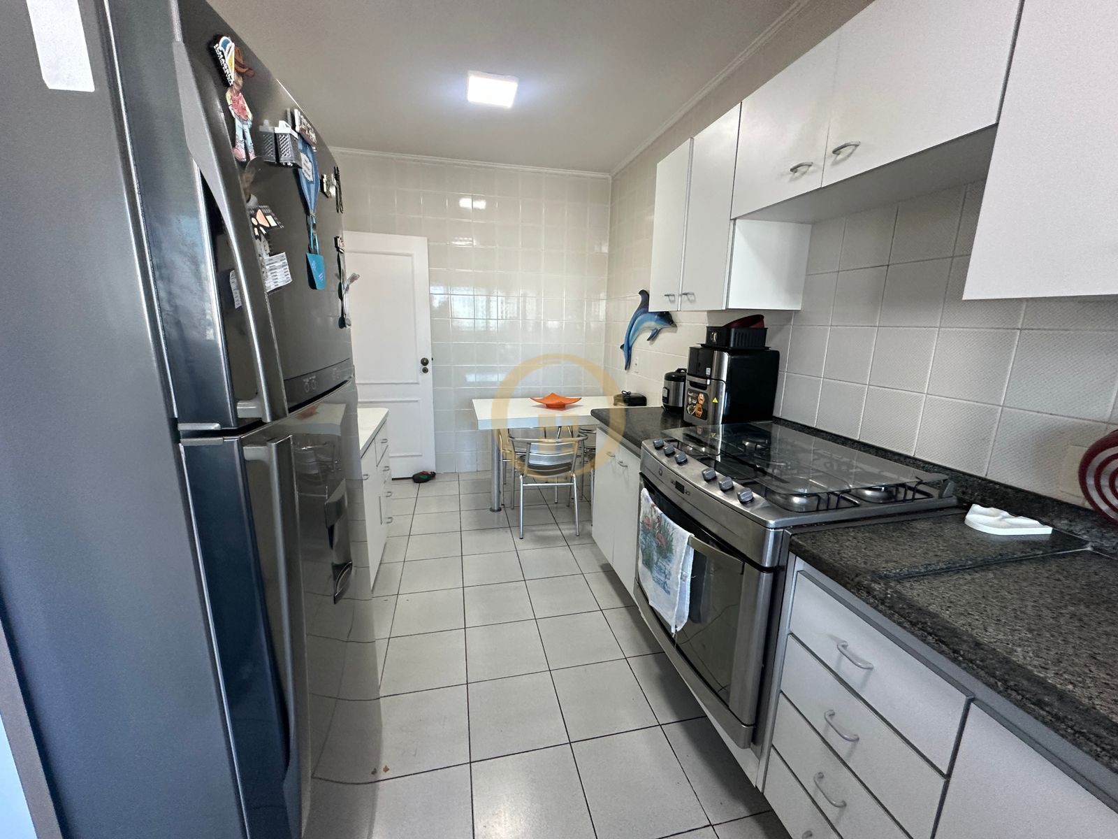 Apartamento na Praia da Pitangueiras, Guarujá - SP