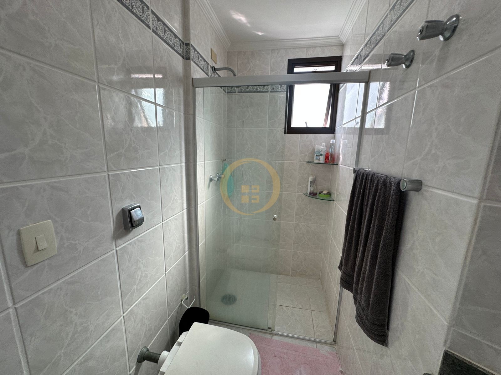 Apartamento na Praia da Pitangueiras, Guarujá - SP