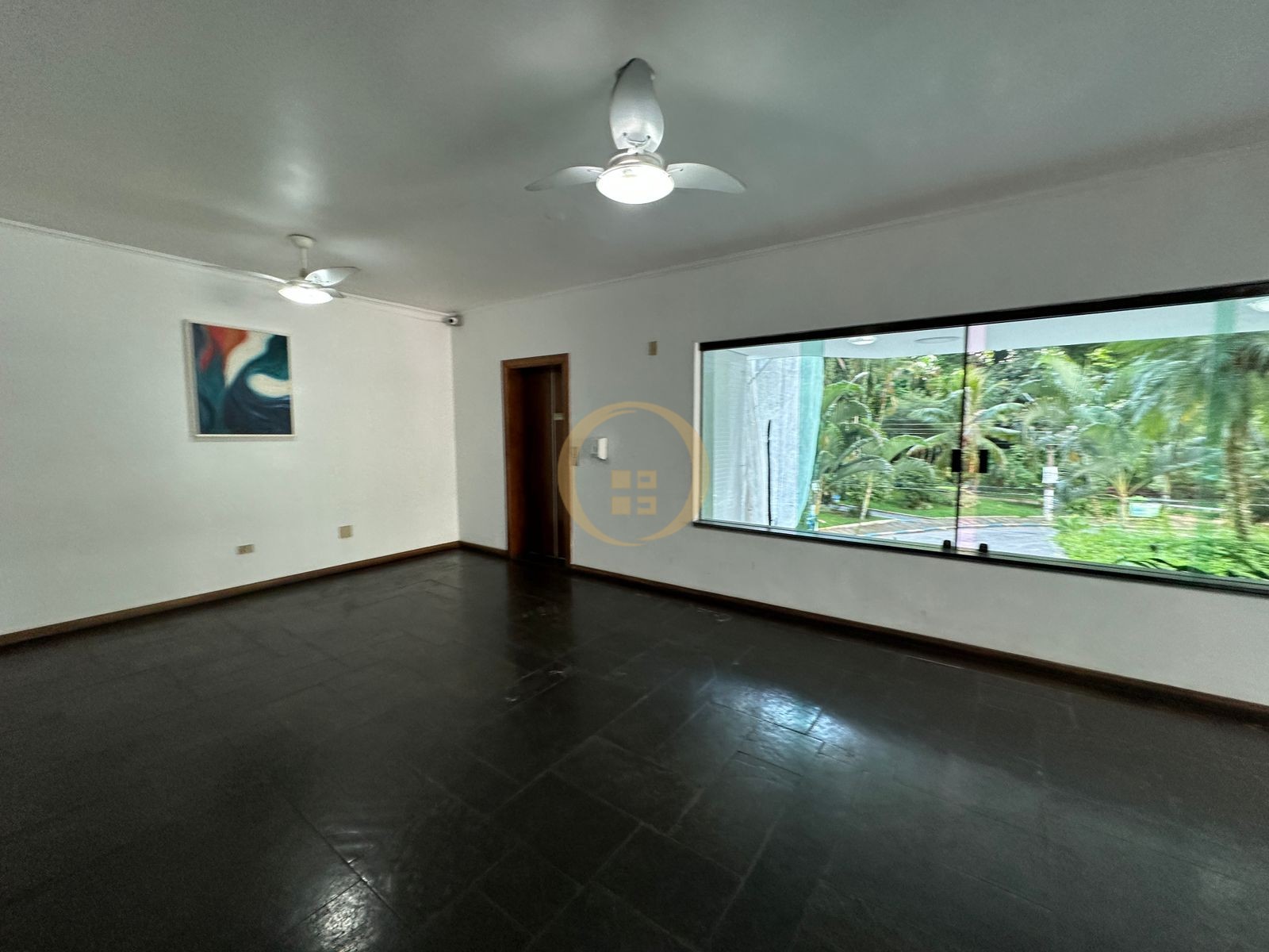 Apartamento na Praia da Pitangueiras, Guarujá - SP