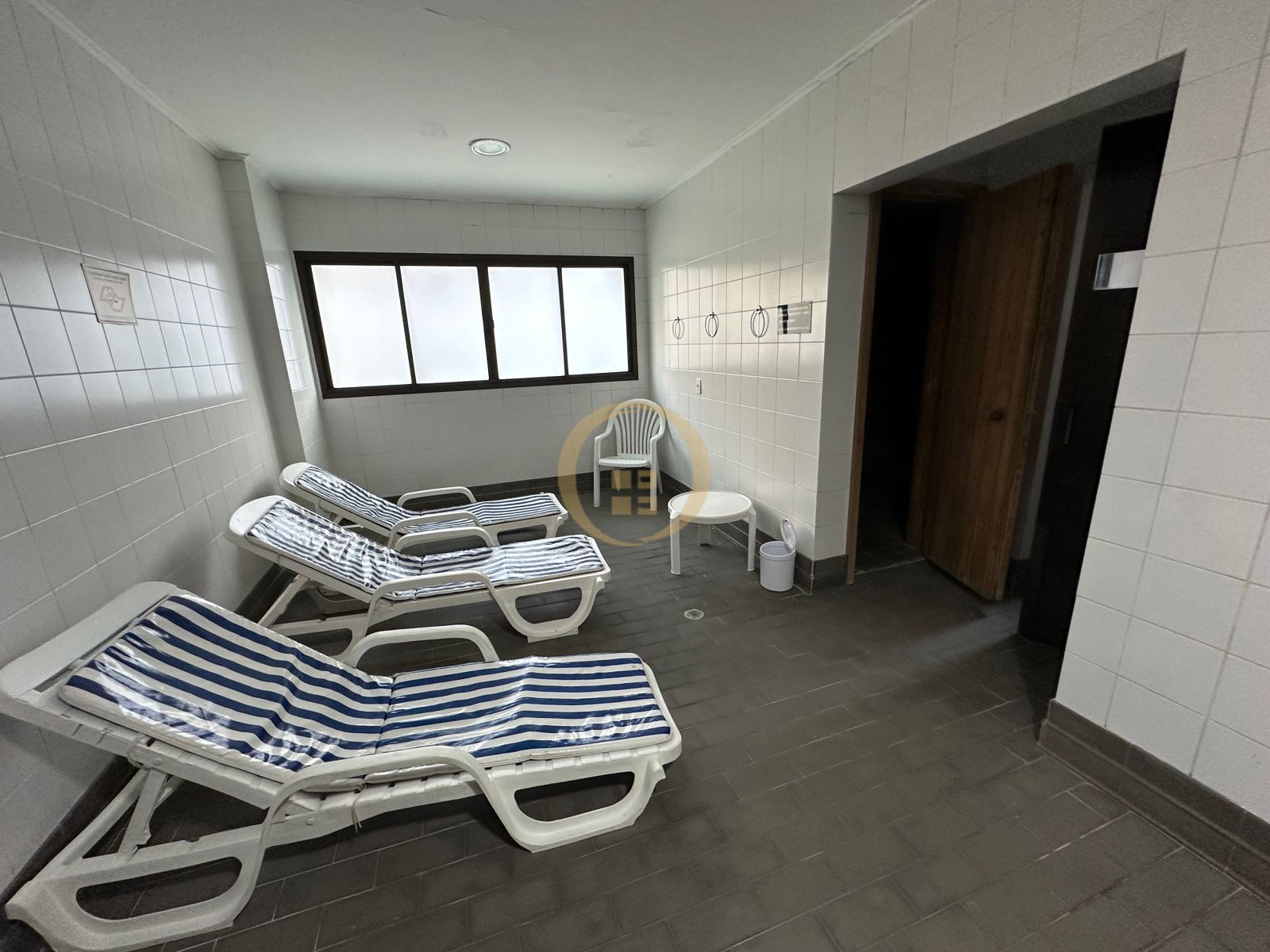 Apartamento na Praia da Pitangueiras, Guarujá - SP