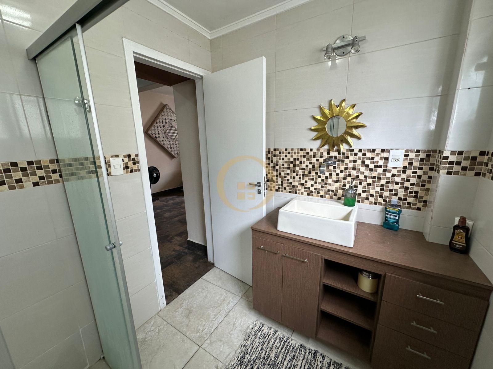 Apartamento na Praia das Pitangueiras, Guarujá - SP