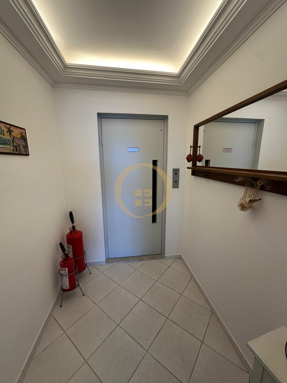 Apartamento Frente ao Mar nas Pitangueiras, Guarujá - SP
