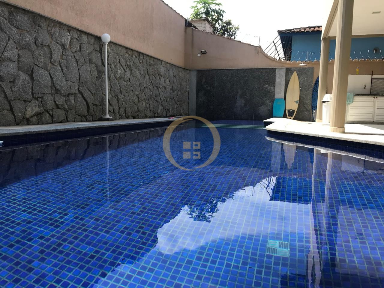 Casa Duplex à Venda no Guaiuba - Guarujá