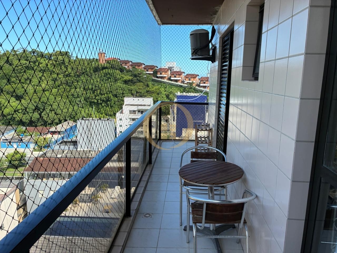 Apartamento na Praia da Enseada, Guarujá - SP