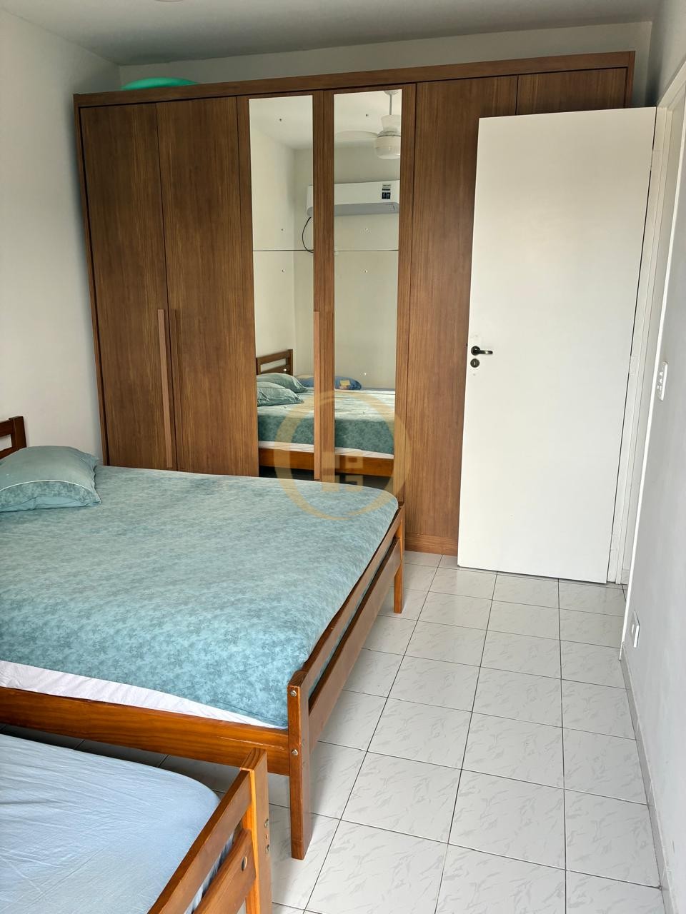 Apartamento na Praia da Enseada, Guarujá - SP