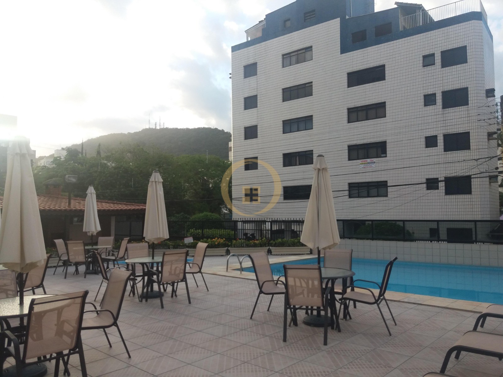 Apartamento na Praia da Enseada, Guarujá - SP